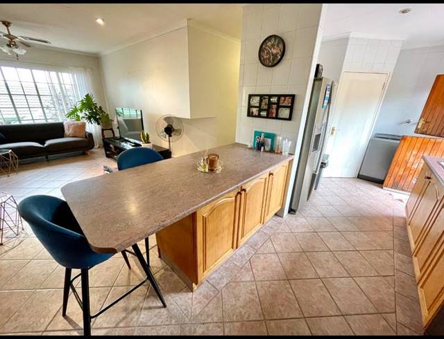 3 BEDROOM TOWNHOUSE FOR SALE IN KENMARE